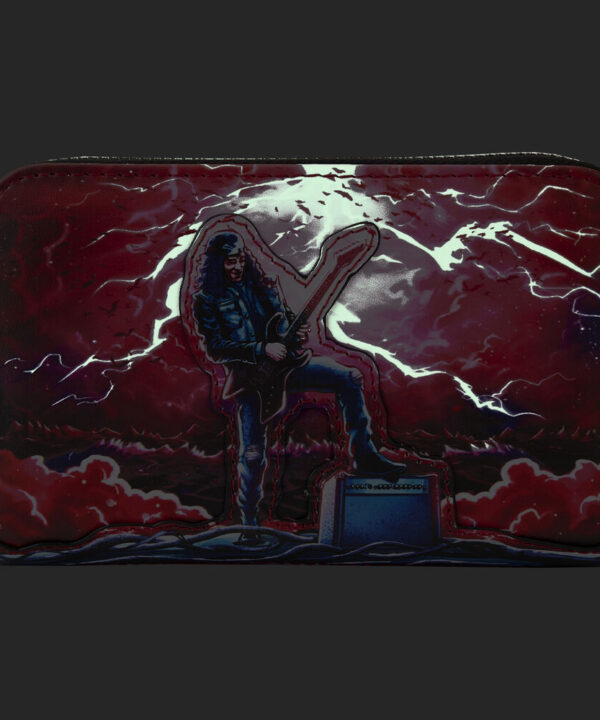 Cartera Eddie Munson Stranger Things Loungefly - Imagen 3