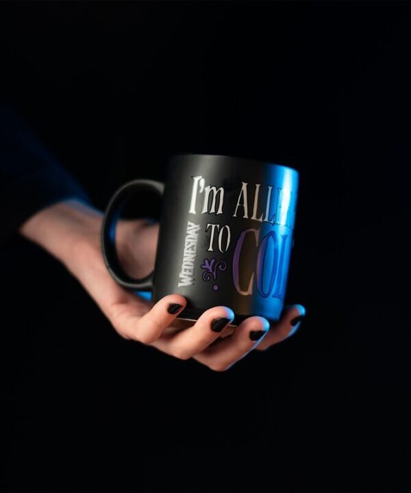 Taza Allergic To Color Miercoles 350ml - Imagen 3