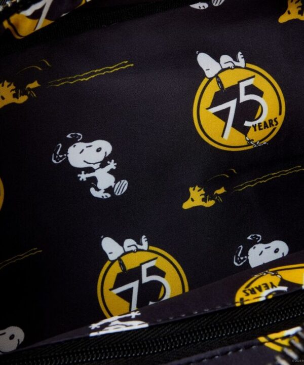 Bolso Snoopy Sleeping Doghouse 75th Anniversary Peanuts Snoopy Loungefly - Imagen 4