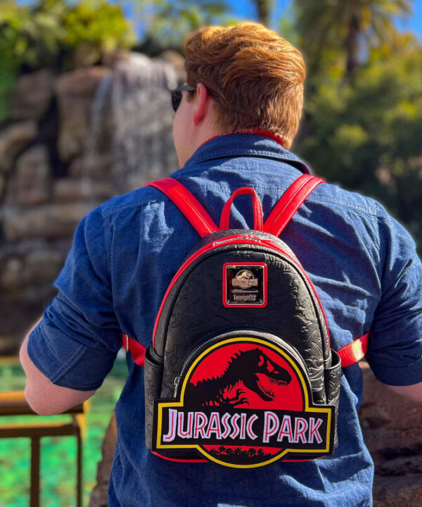 Mochila Logo Jurassic Park Loungefly 26cm - Imagen 6